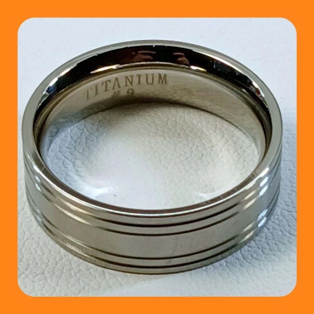 Vintage Titanium 7mm Grooved Band Ring Size 9 Brushed Silver Y2K New Old Stock